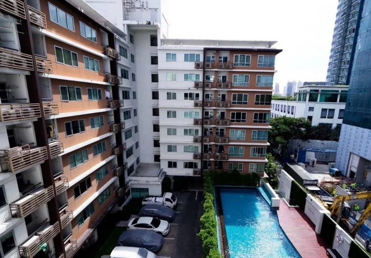 Condo One Thonglor station a17